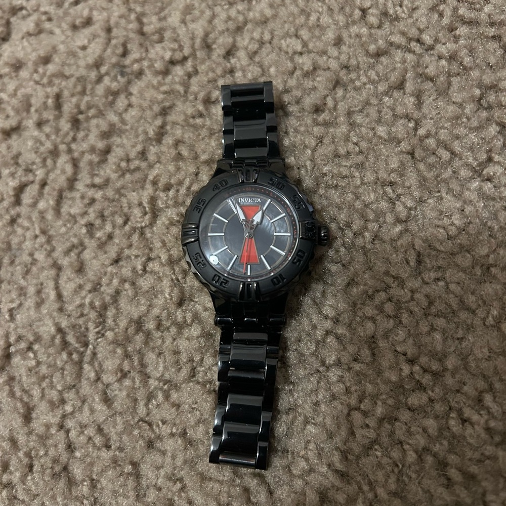 Invicta Black Widow 37835
